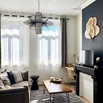 L'art Appart' - Lit King Size - Cinéma Apartamento *