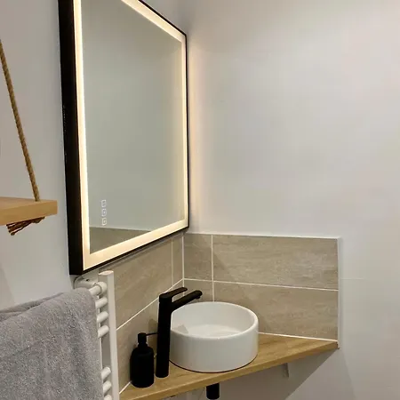 L'art Appart' - T2 - Lit King Size - Proche Centre Apartman *